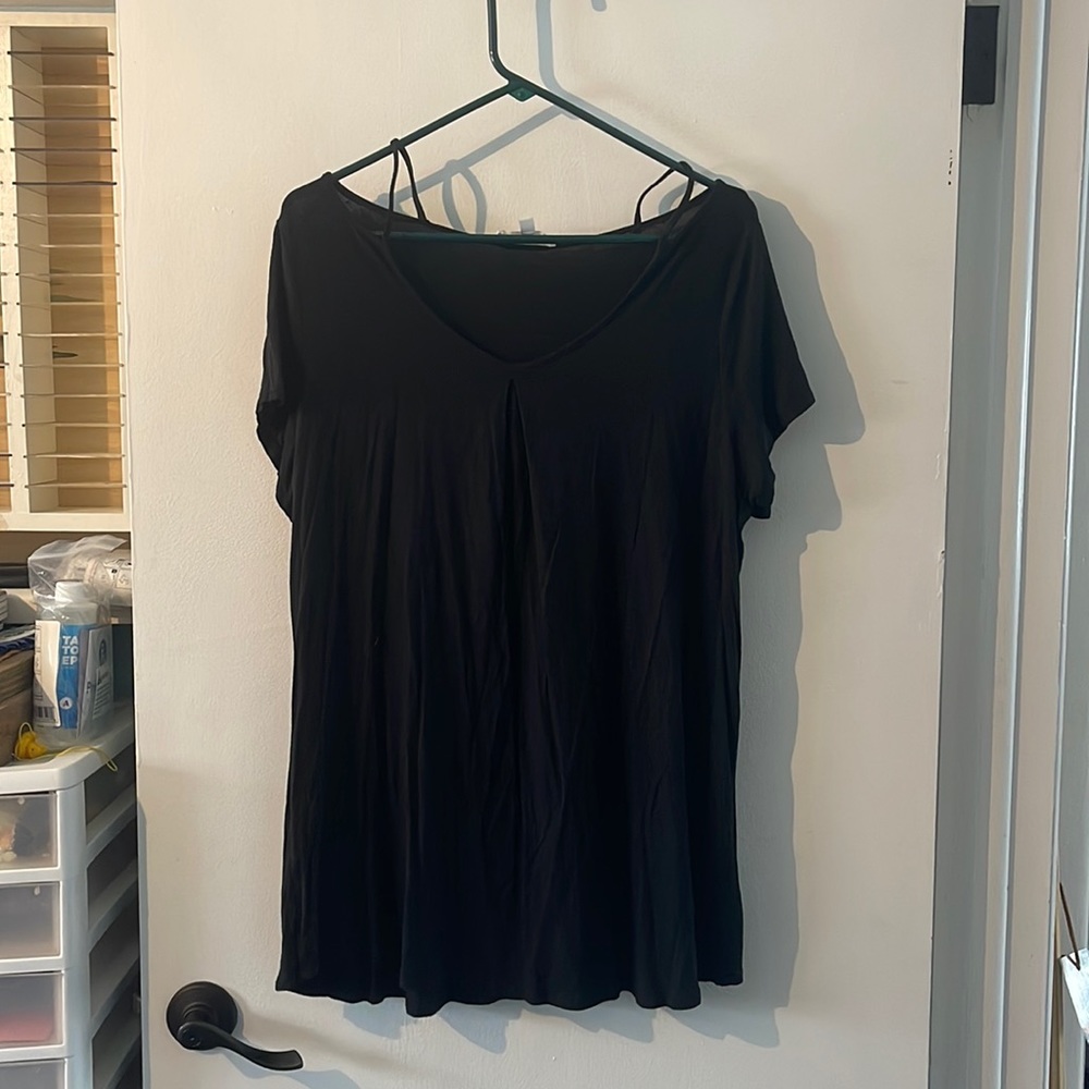 Black Short Sleeve Top